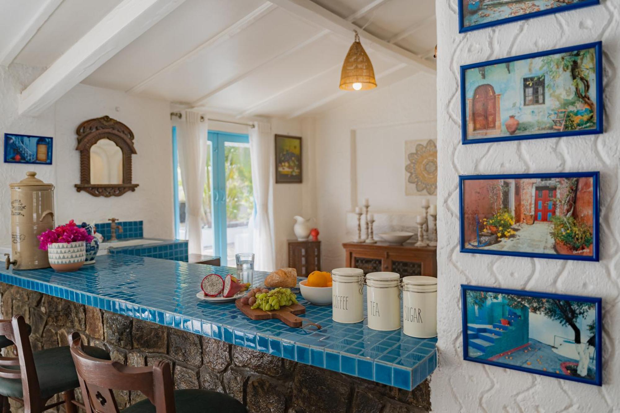 Lohonostays Villa Santorini อลีบาก ภายนอก รูปภาพ