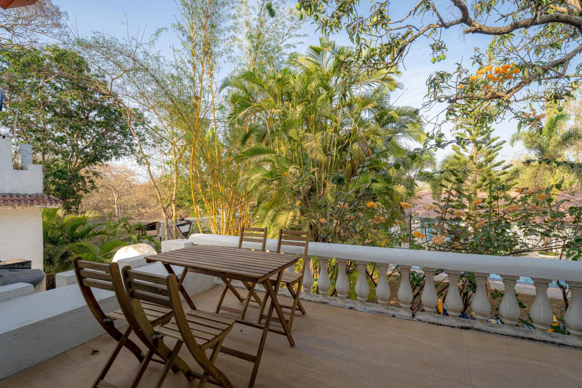 Lohonostays Villa Santorini อลีบาก ภายนอก รูปภาพ