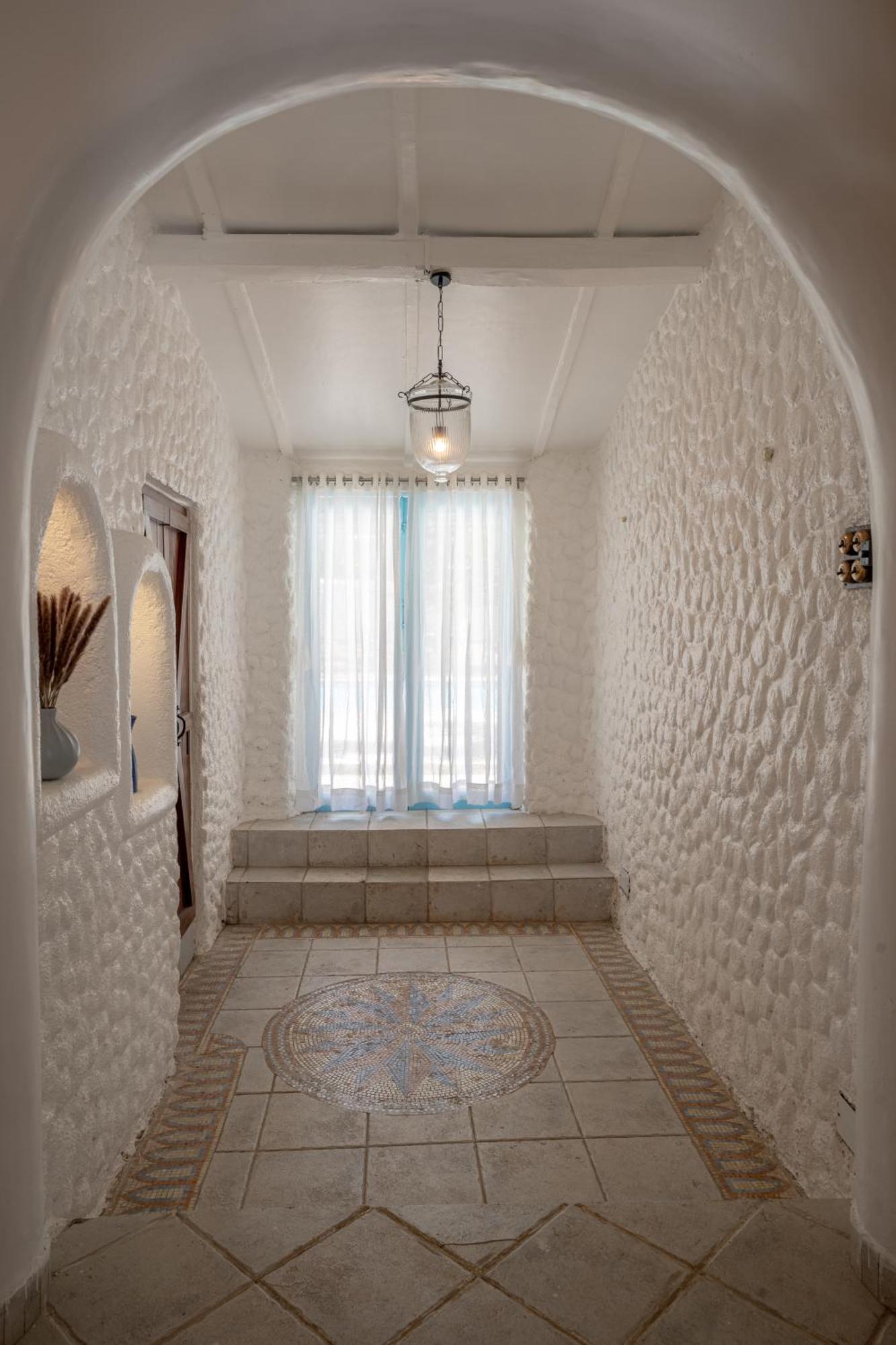 Lohonostays Villa Santorini อลีบาก ภายนอก รูปภาพ