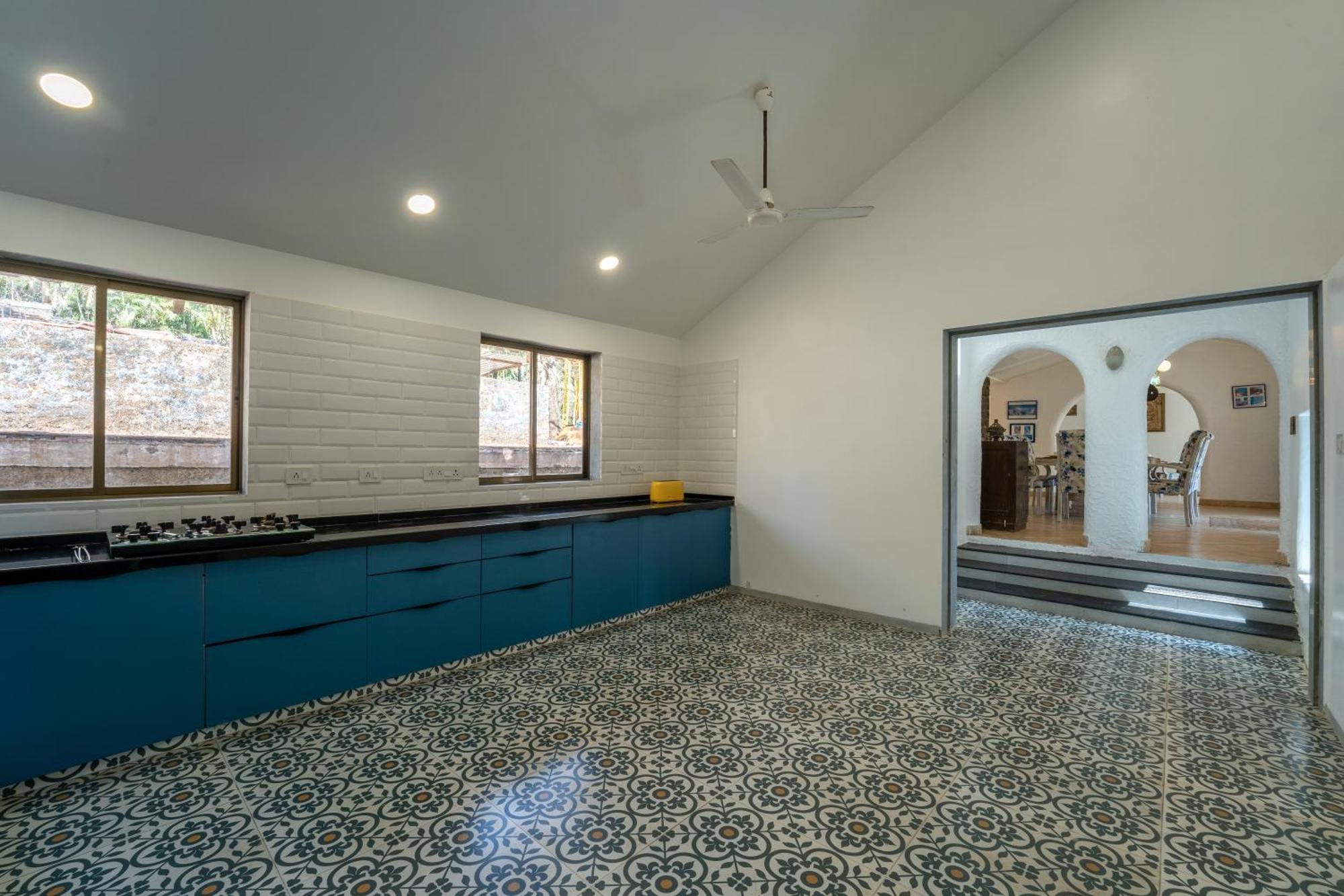 Lohonostays Villa Santorini อลีบาก ภายนอก รูปภาพ