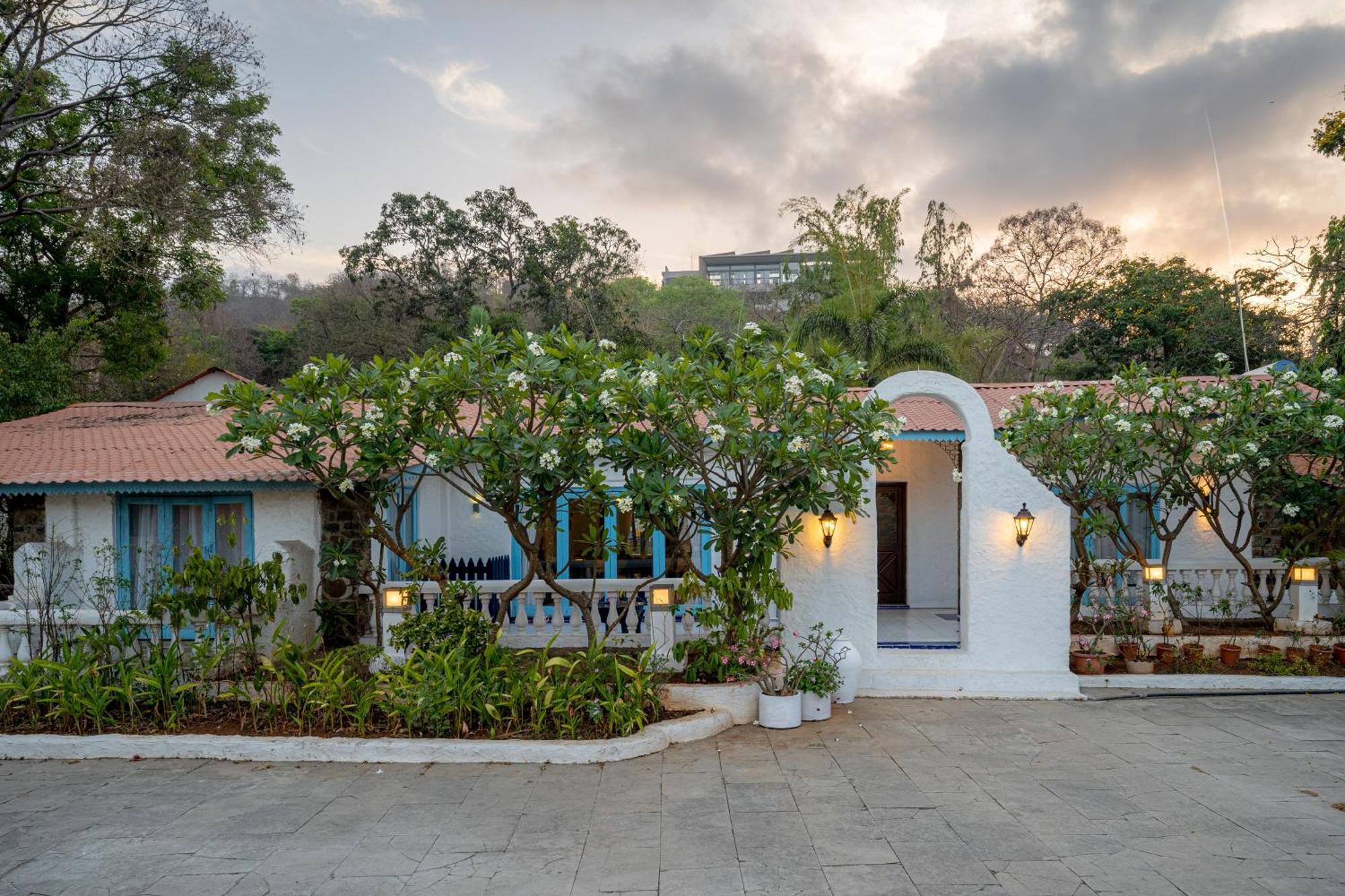 Lohonostays Villa Santorini อลีบาก ภายนอก รูปภาพ